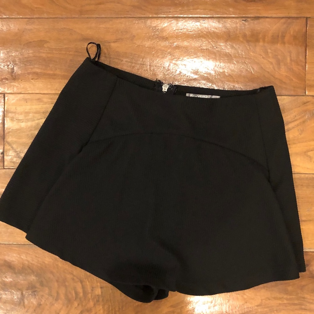 LF / Rumor Boutique Black Skort